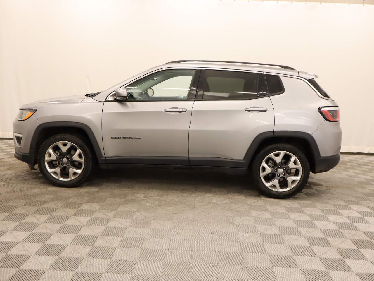 Used 2020 Jeep Compass Limited with VIN 3C4NJCCB5LT154471 for sale in Scottsdale, AZ