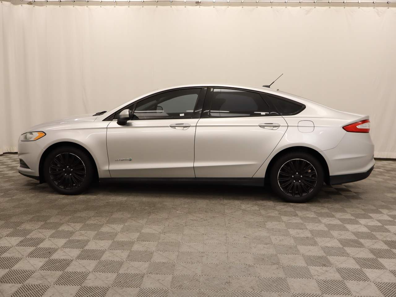 2014 Ford Fusion Hybrid S