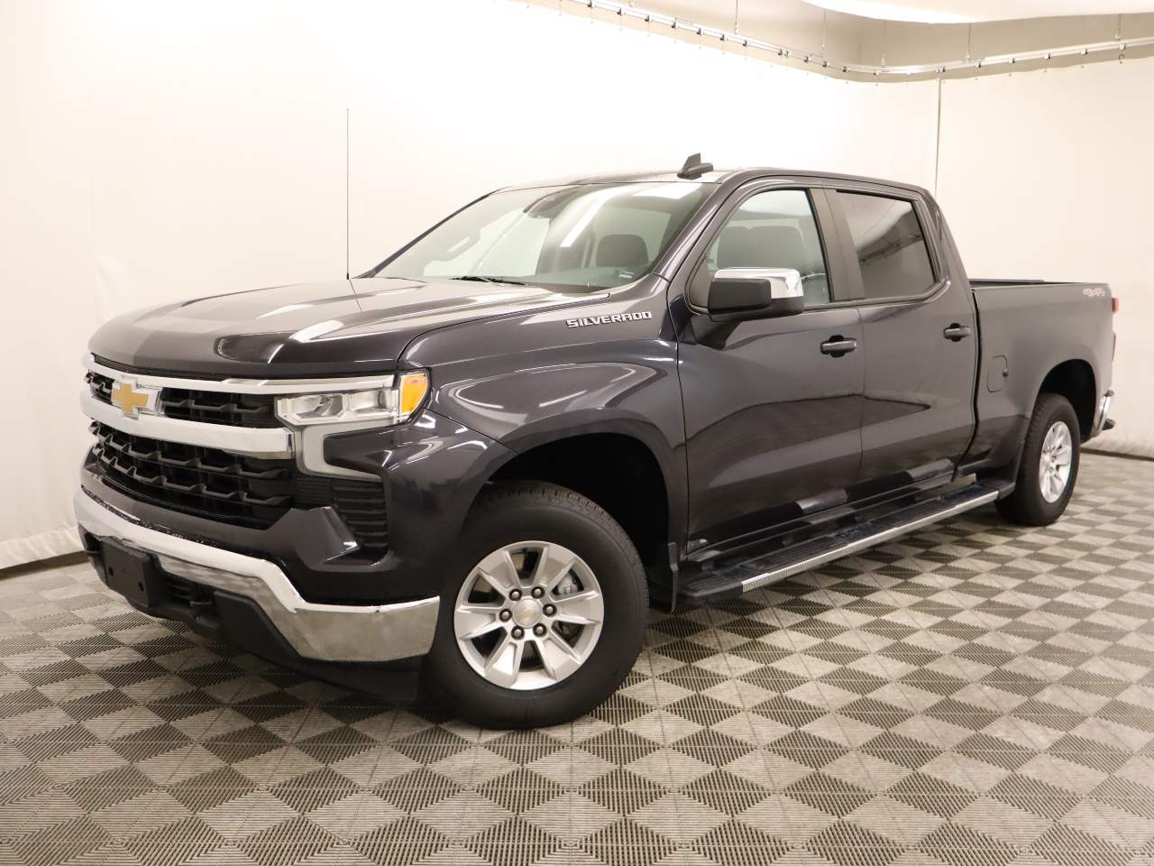 2024 Chevrolet Silverado 1500 LT Crew Cab