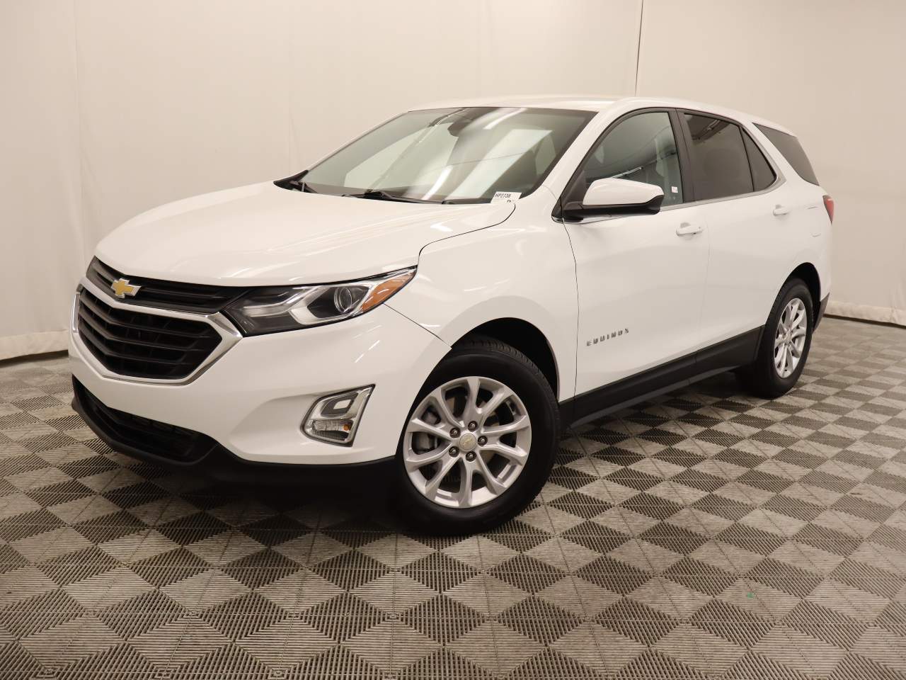 2021 Chevrolet Equinox LT FWD with 1LT