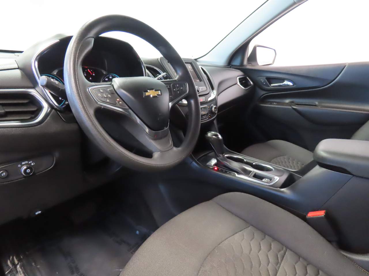 2021 Chevrolet Equinox LT - Photo 15