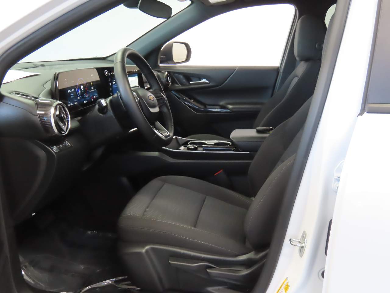 2026 Chevrolet Equinox LT - Photo 12