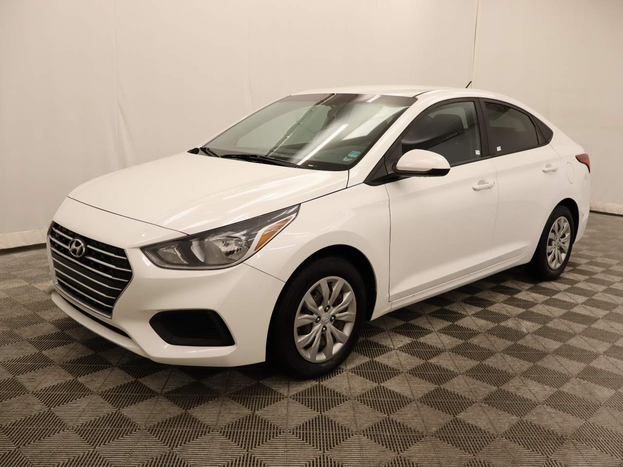 2018 Hyundai ACCENT SE