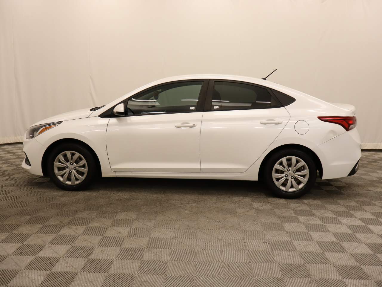 2018 Hyundai ACCENT SE