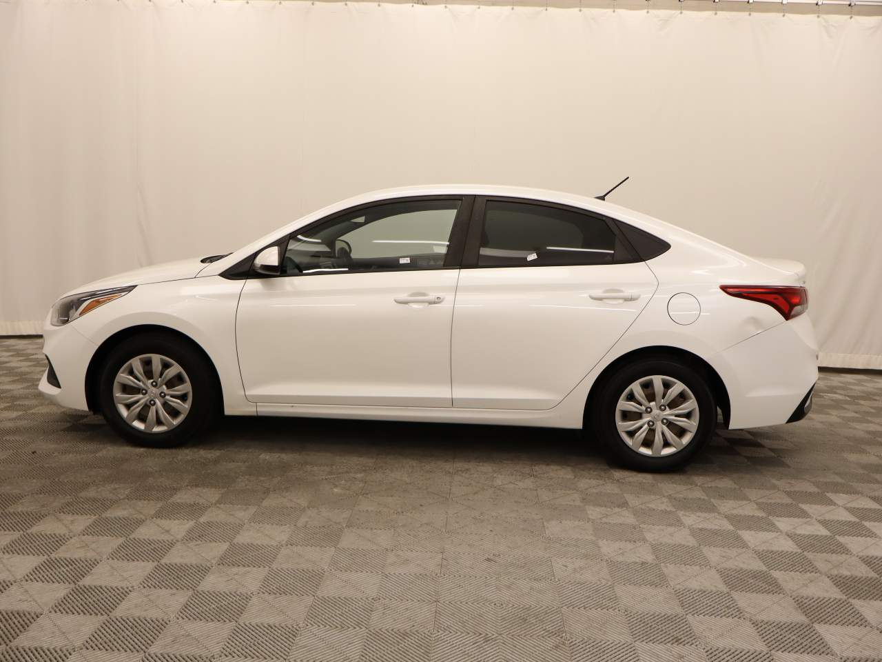 2018 Hyundai ACCENT SE