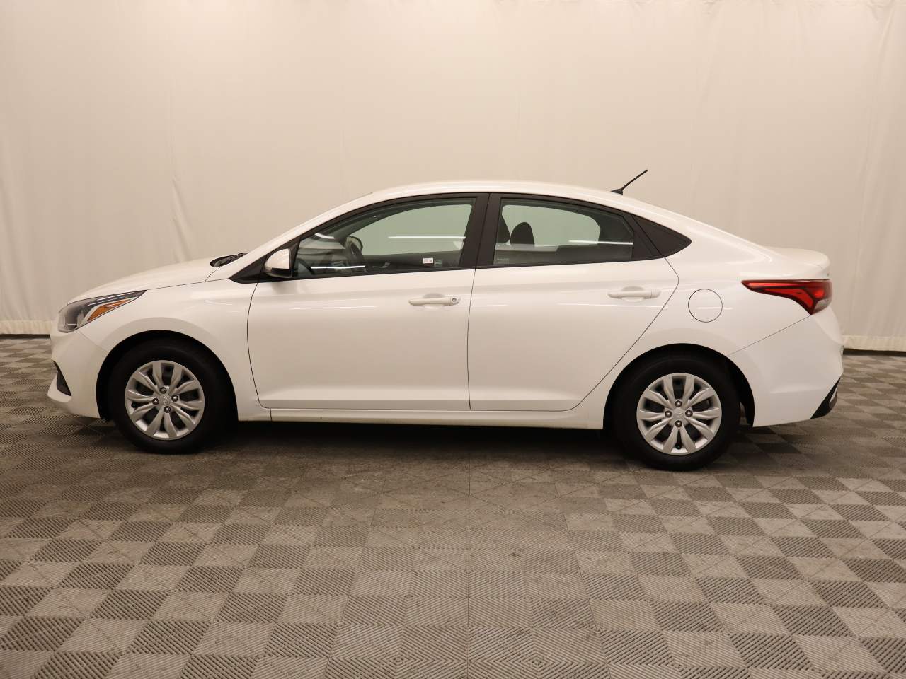 2021 Hyundai ACCENT SE