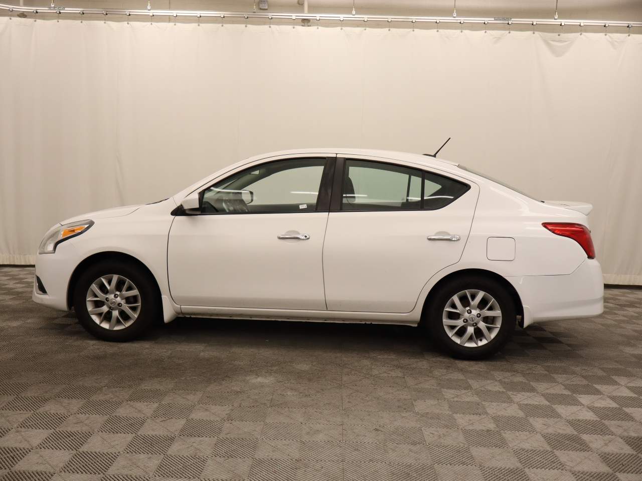 2017 Nissan Versa 1.6 SV