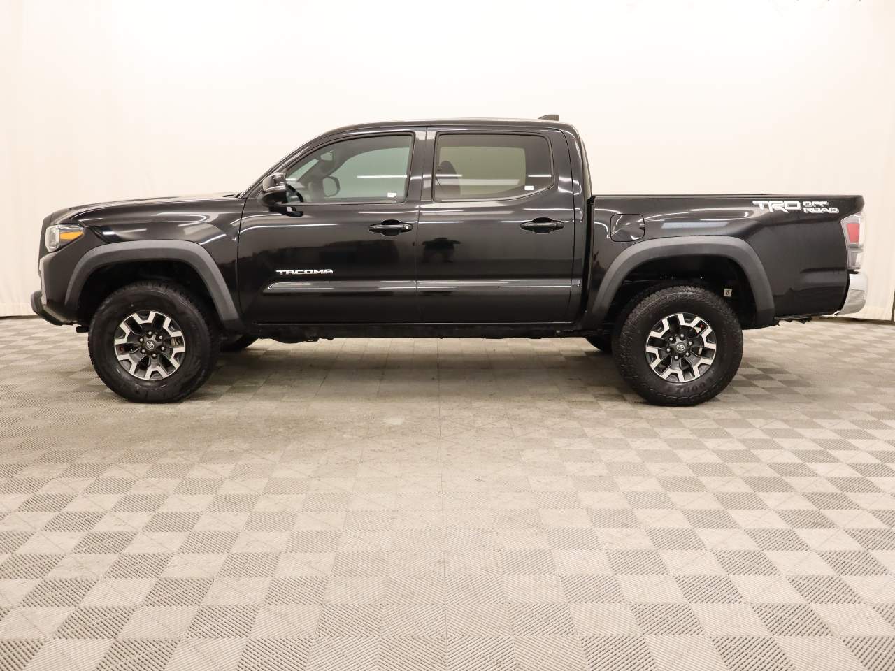 2022 Toyota Tacoma TRD Off-Road Crew Cab