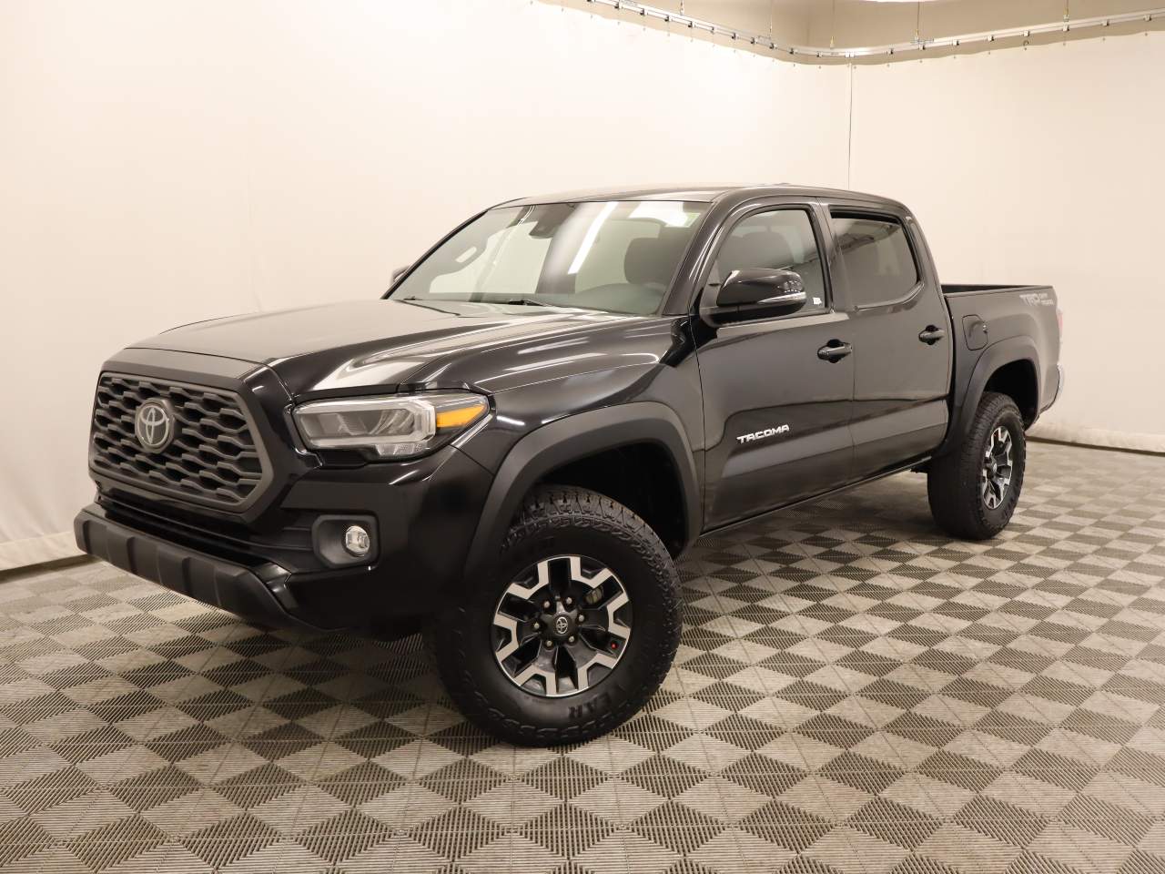 2022 Toyota Tacoma TRD Off-Road Crew Cab