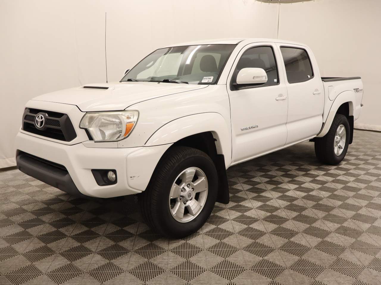 2015 Toyota Tacoma PreRunner V6 Crew Cab
