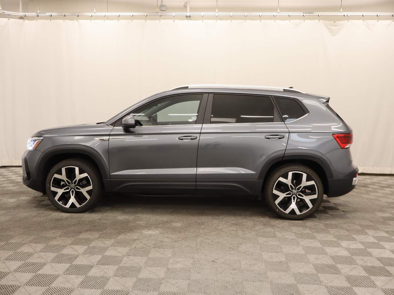 2023 Volkswagen Taos SEL 4Motion