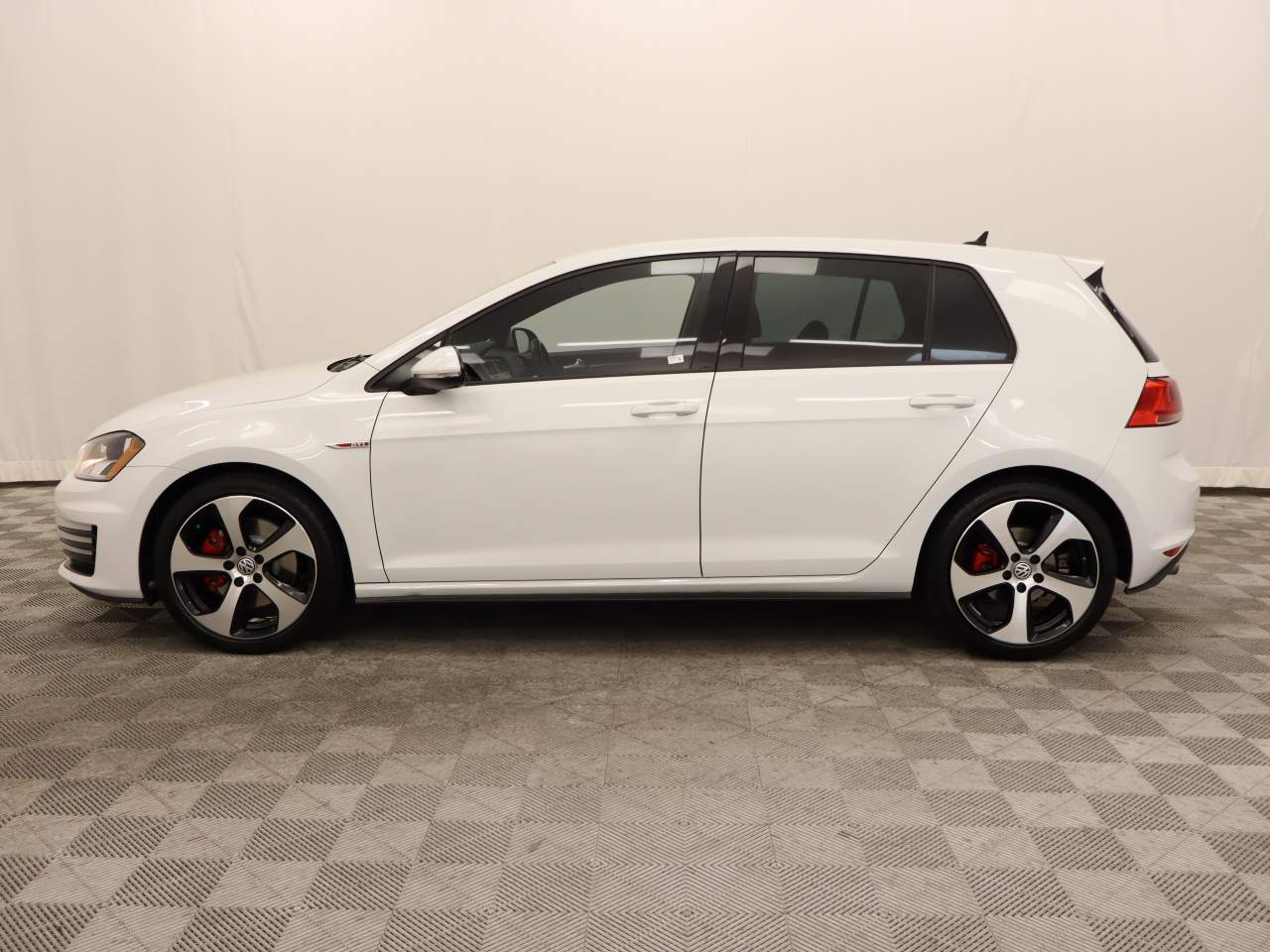 2017 Volkswagen Golf GTI S