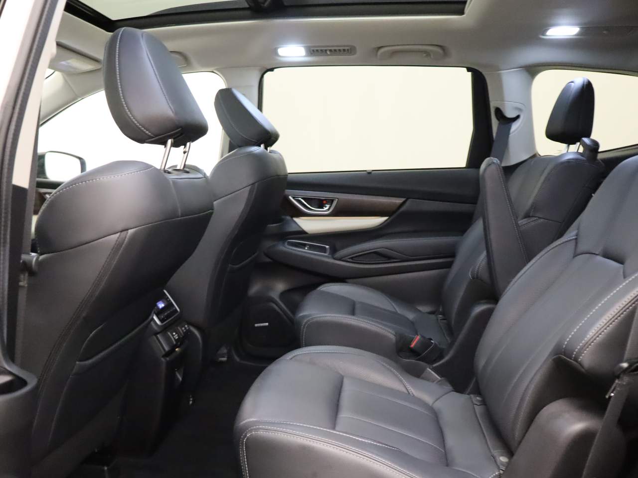 2022 Subaru Ascent Touring - Photo 16
