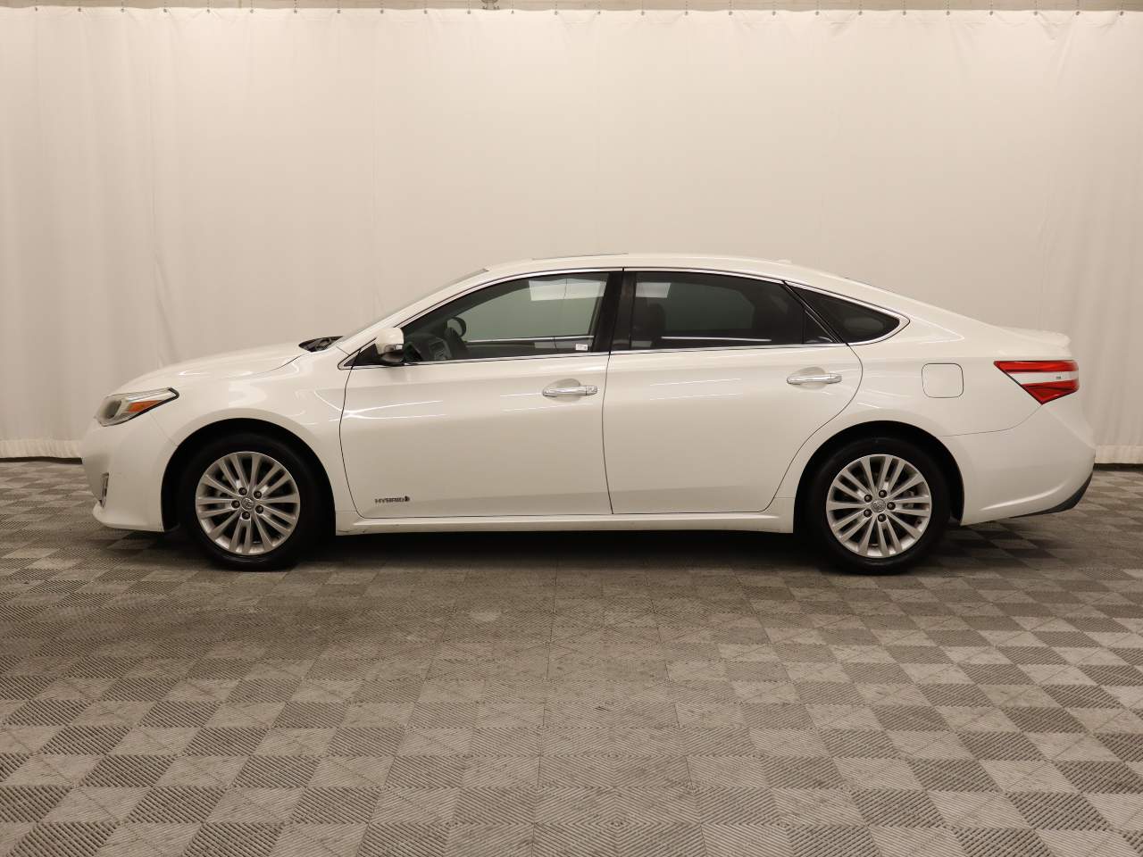 2015 Toyota Avalon Hybrid XLE Premium
