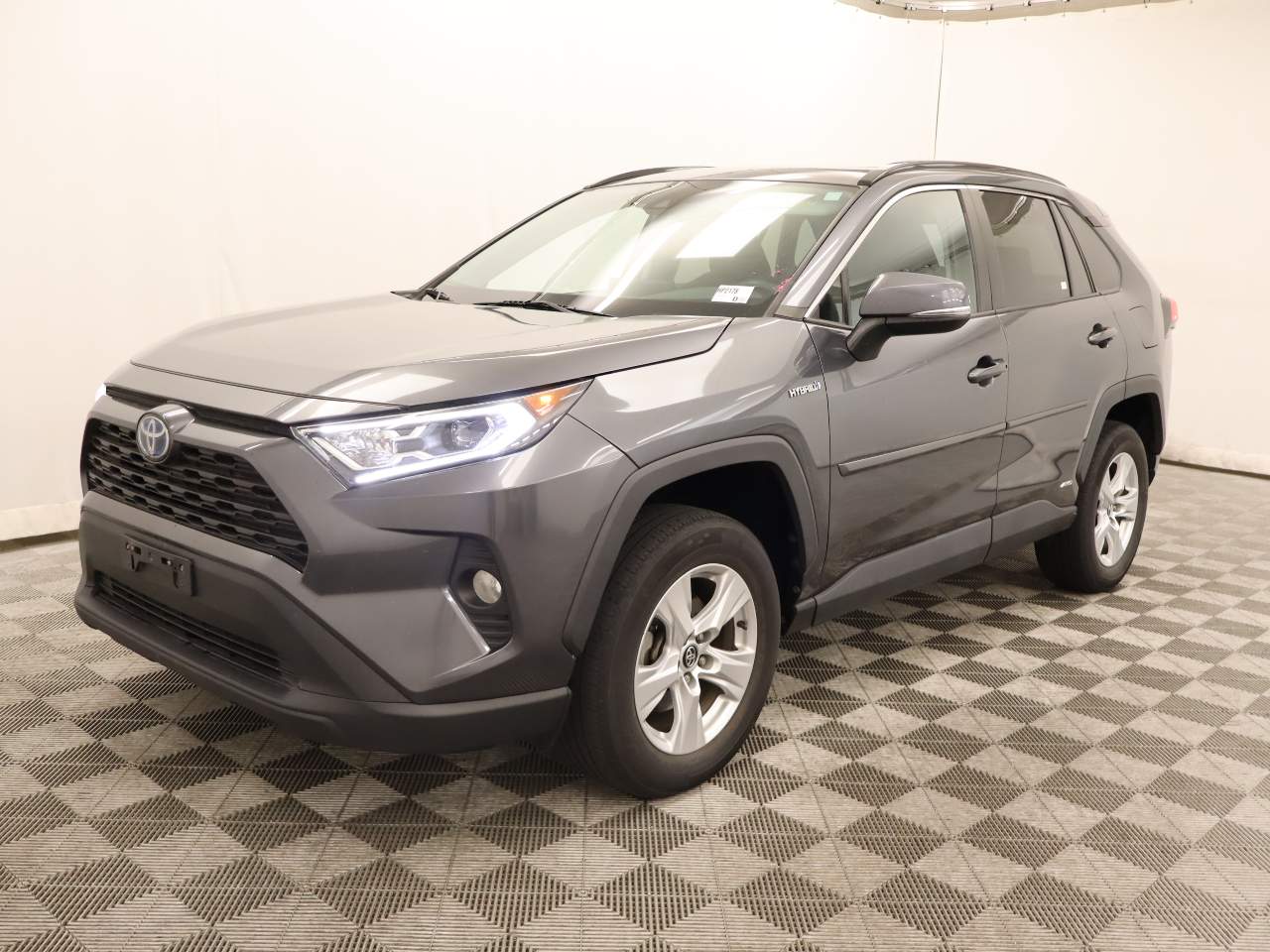 2020 Toyota RAV4 Hybrid XLE