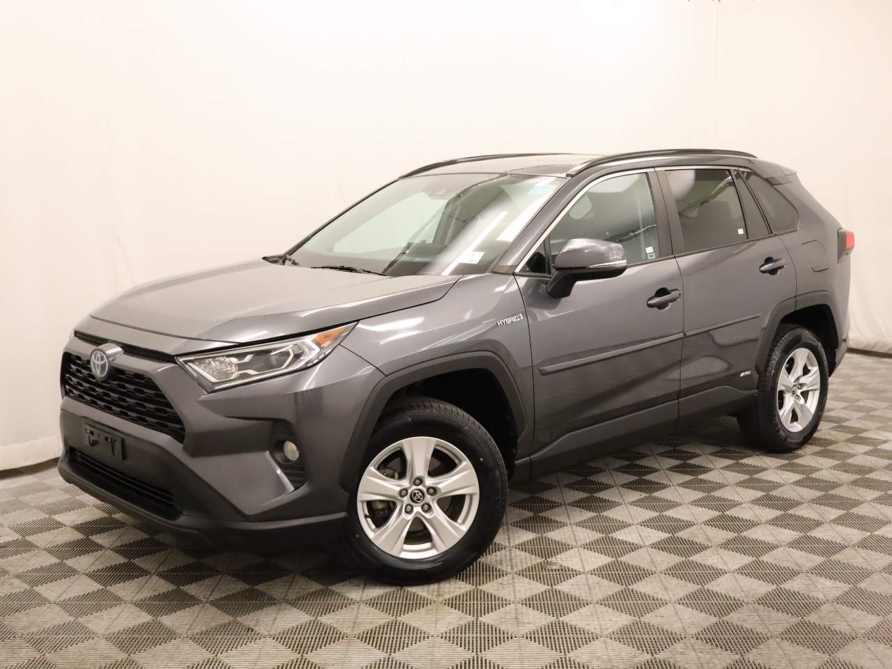 2020 Toyota RAV4 Hybrid XLE