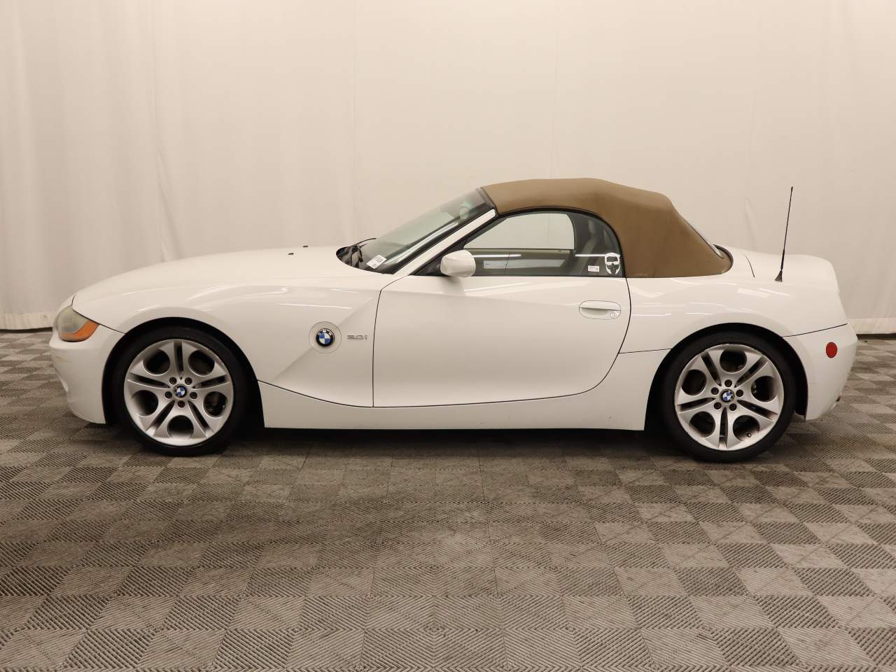 Used 2003 BMW Z4 3 with VIN 4USBT534X3LU05422 for sale in Scottsdale, AZ
