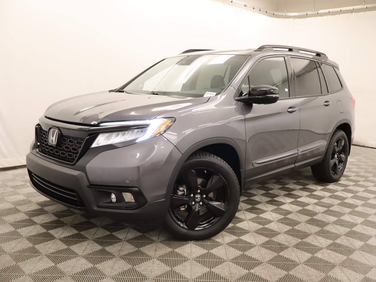 2019 Honda Passport Elite's photo