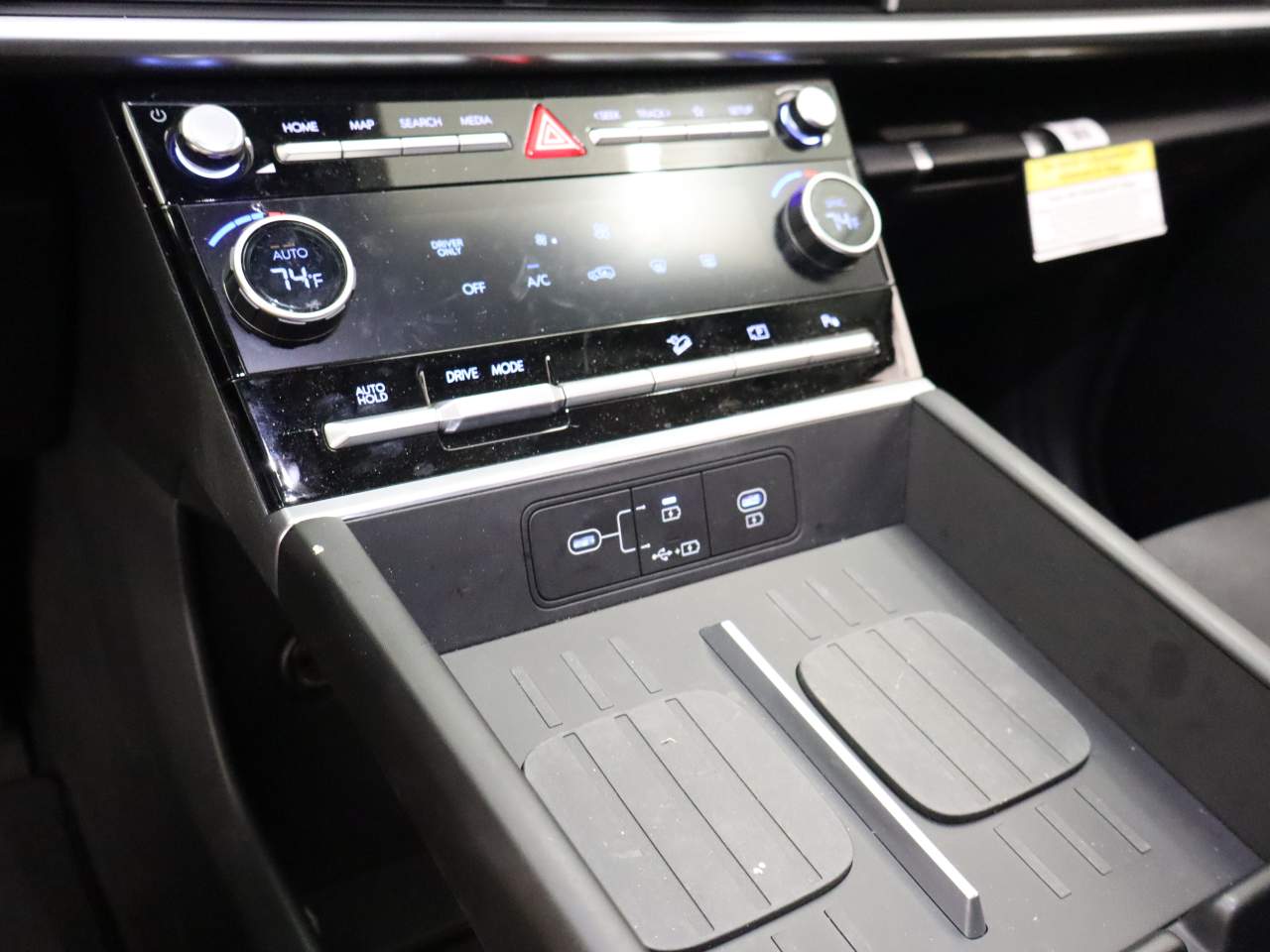 2026 Hyundai Santa Fe SE - Photo 10