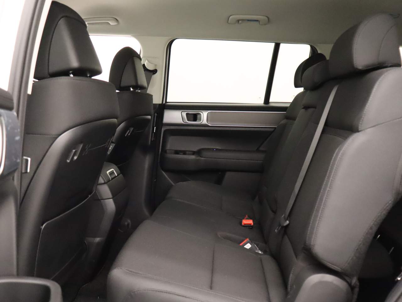 2026 Hyundai Santa Fe SE - Photo 16
