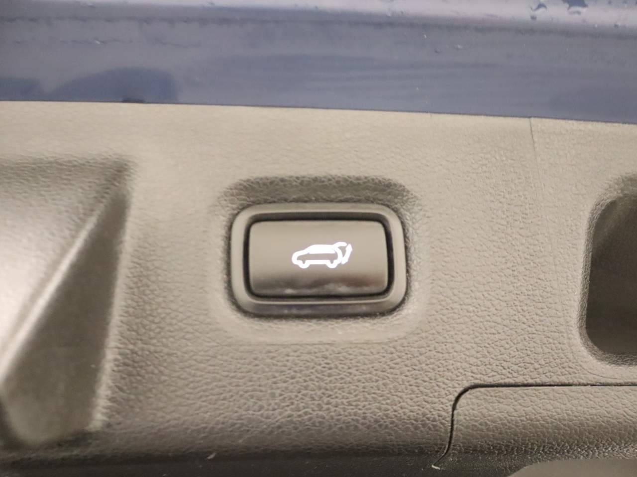 2022 Hyundai Santa Fe Limited - Photo 19