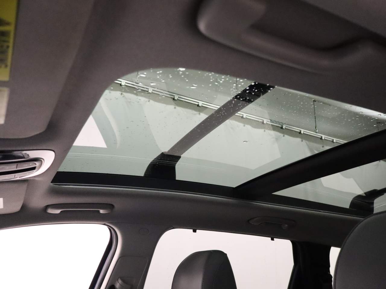 2022 Hyundai Santa Fe Limited - Photo 18