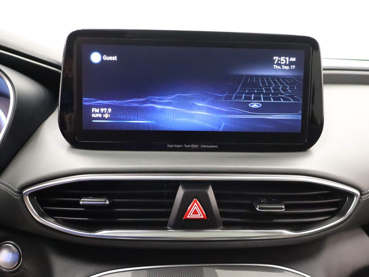 2022 Hyundai Santa Fe Limited - Photo 10
