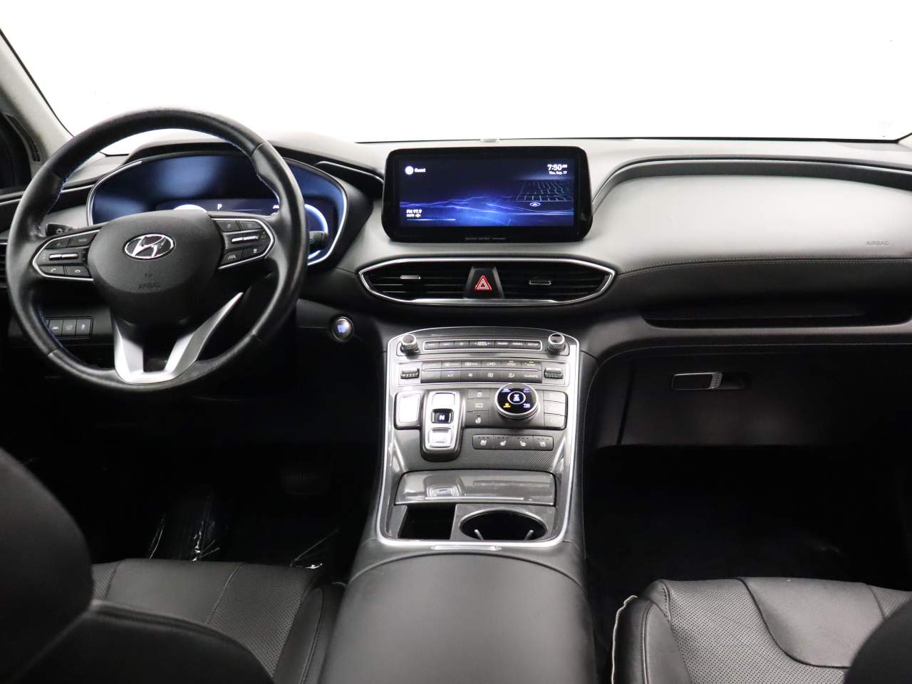 2022 Hyundai Santa Fe Limited - Photo 13