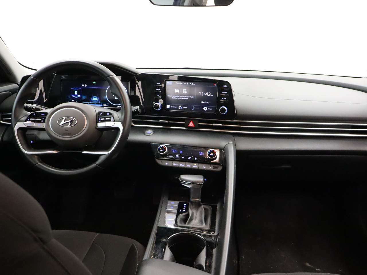 2022 Hyundai ELANTRA SEL