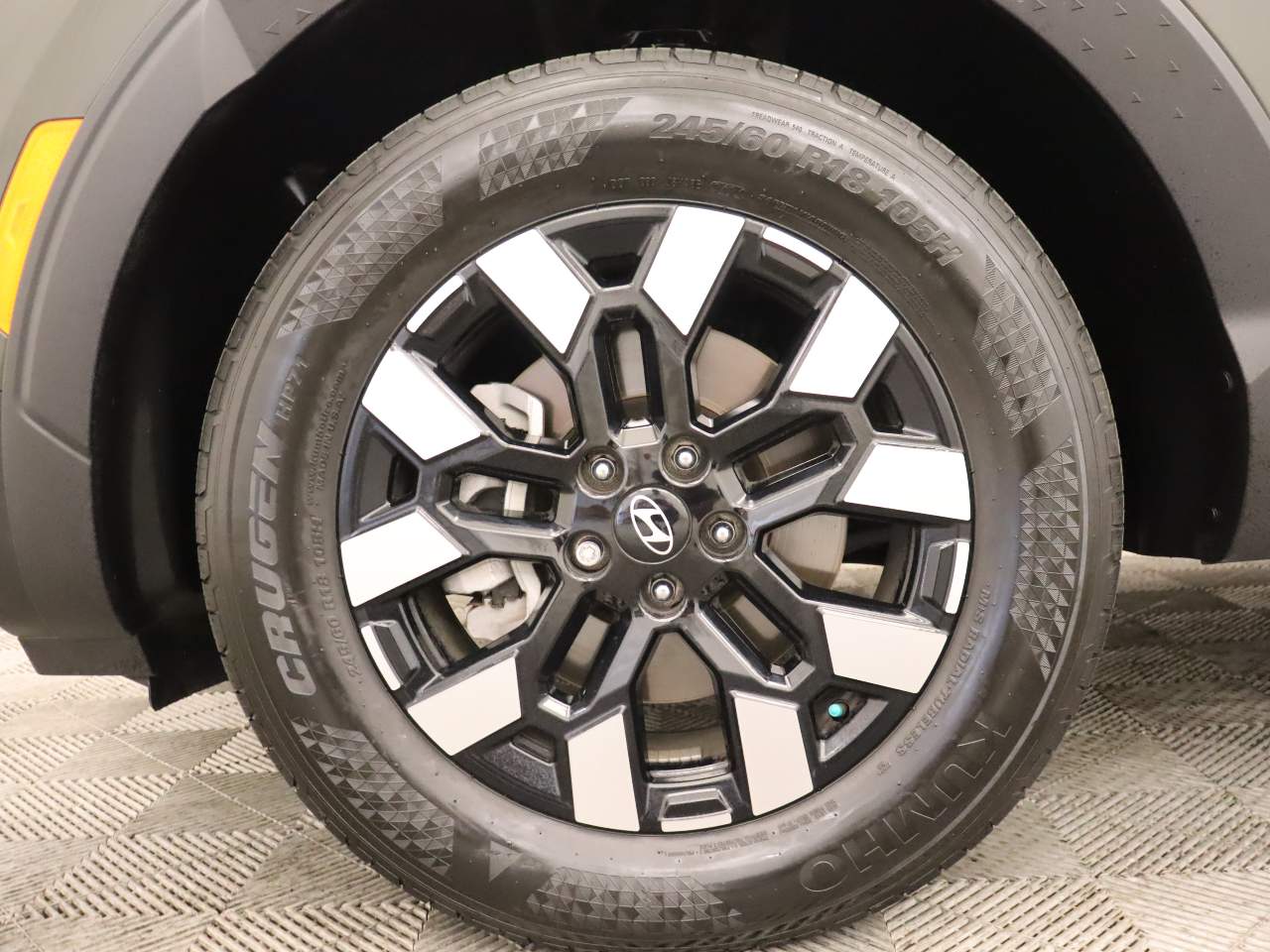 2025 Hyundai Santa Cruz SEL Activity - Photo 7