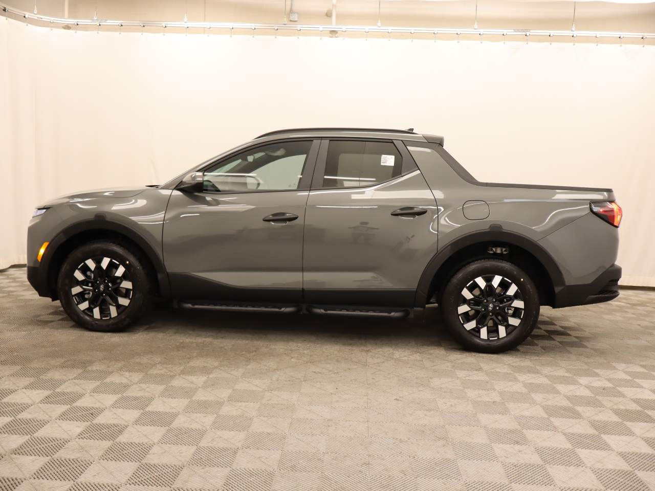 2025 Hyundai SANTA CRUZ SEL Activity