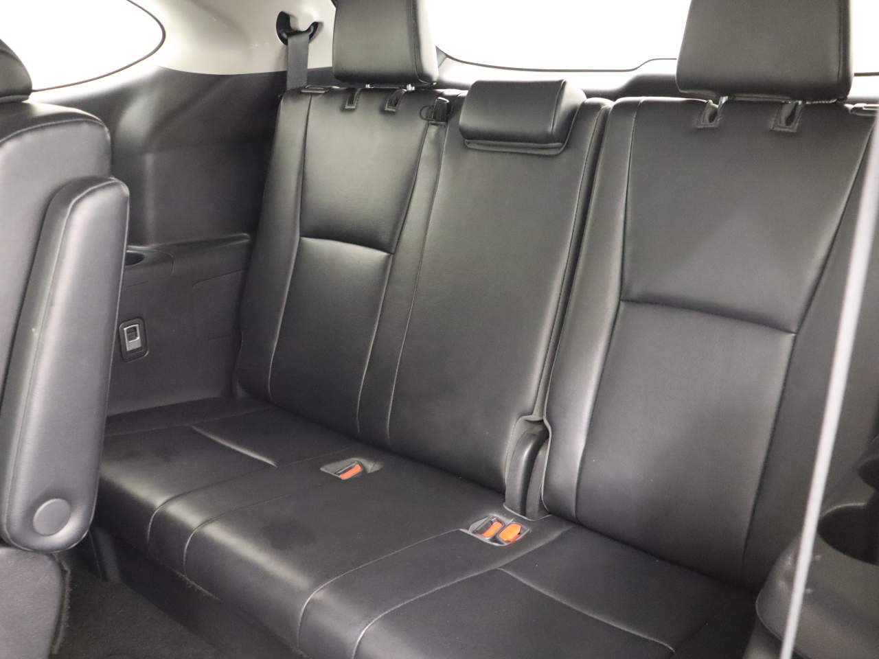 2021 Toyota Highlander XLE - Photo 17