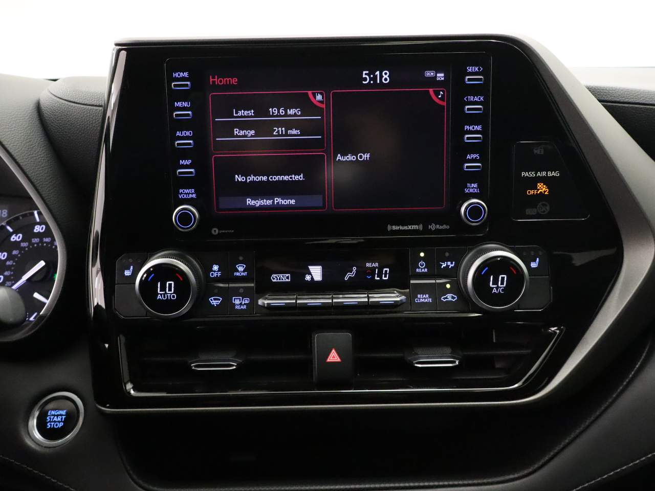 2021 Toyota Highlander XLE - Photo 10