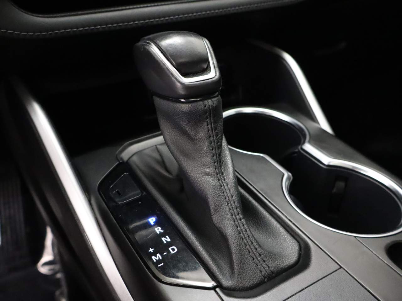 2021 Toyota Highlander XLE - Photo 9