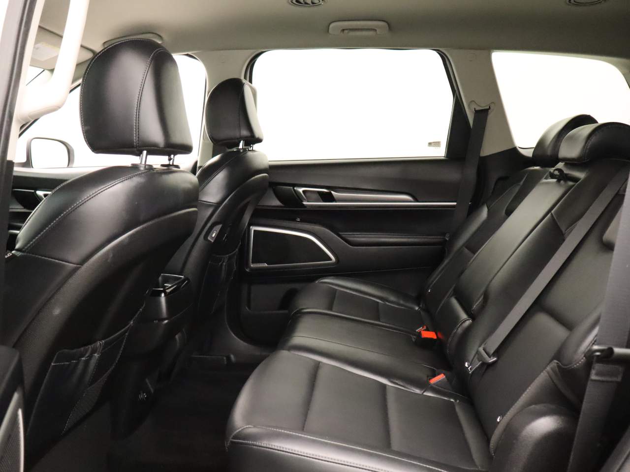 2022 Kia Telluride LX - Photo 16