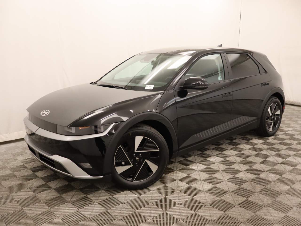 2025 Hyundai IONIQ 5 SE