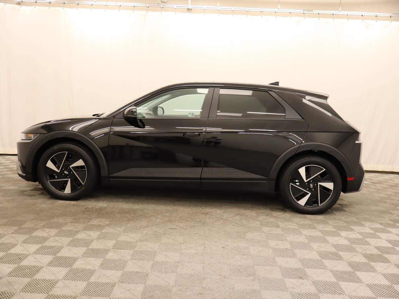 2025 Hyundai IONIQ 5 SE