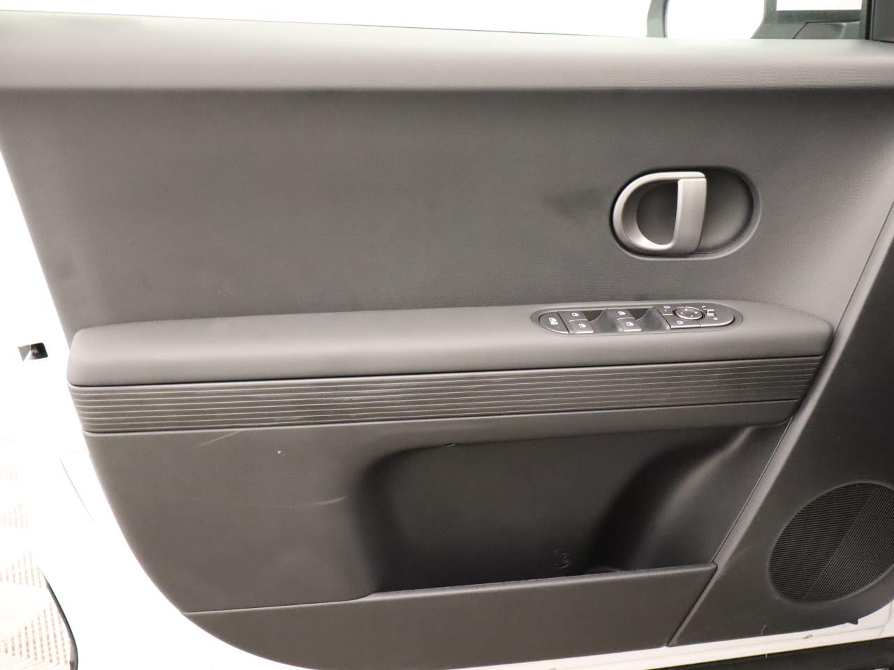 2025 Hyundai IONIQ 5 SE