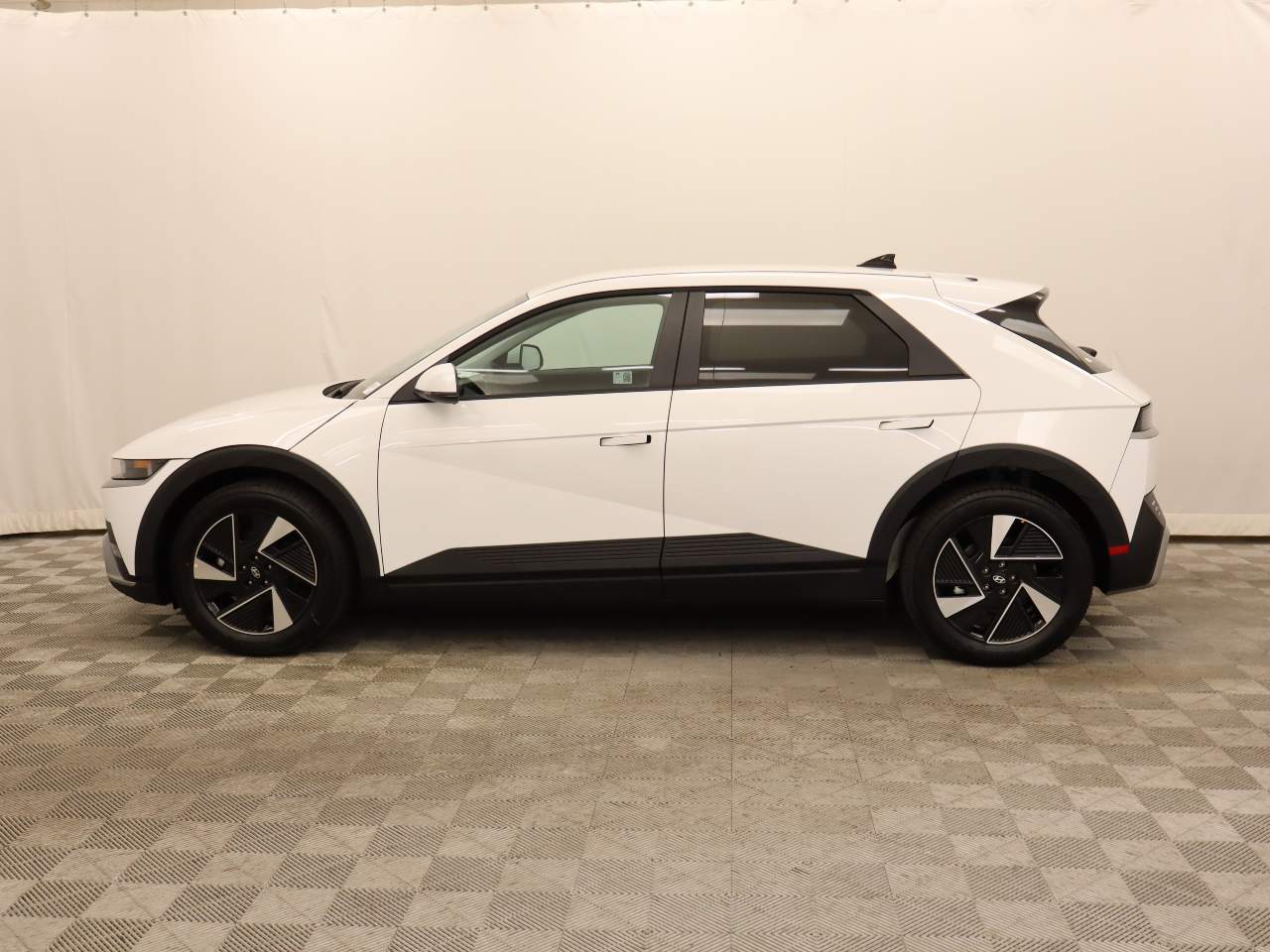 2026 Hyundai IONIQ 5 SE