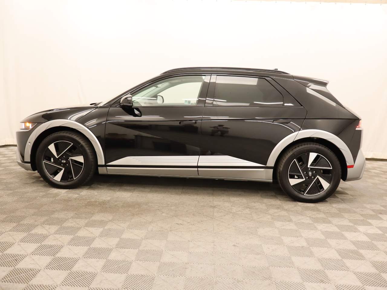 2025 Hyundai IONIQ 5 Limited