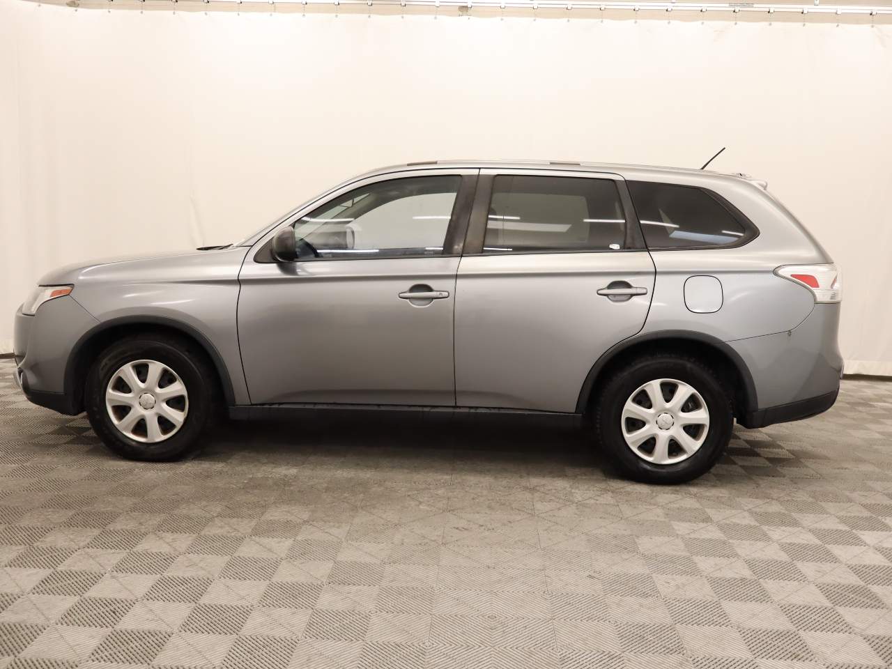2015 Mitsubishi Outlander ES