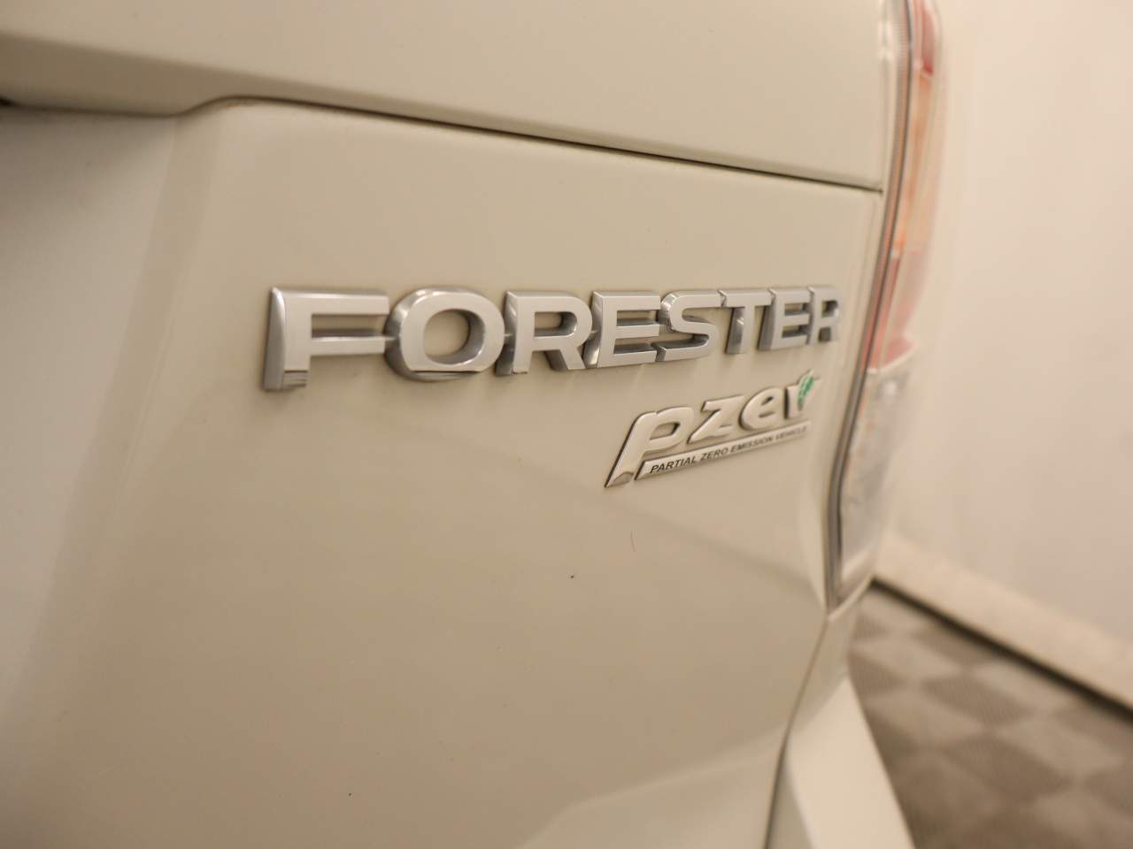 2017 Subaru Forester Premium - Photo 21