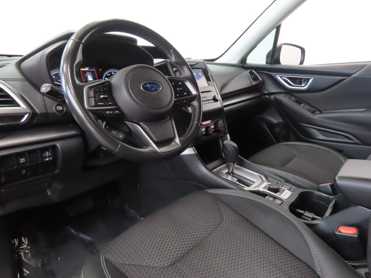 2022 Subaru Forester Premium - Photo 8