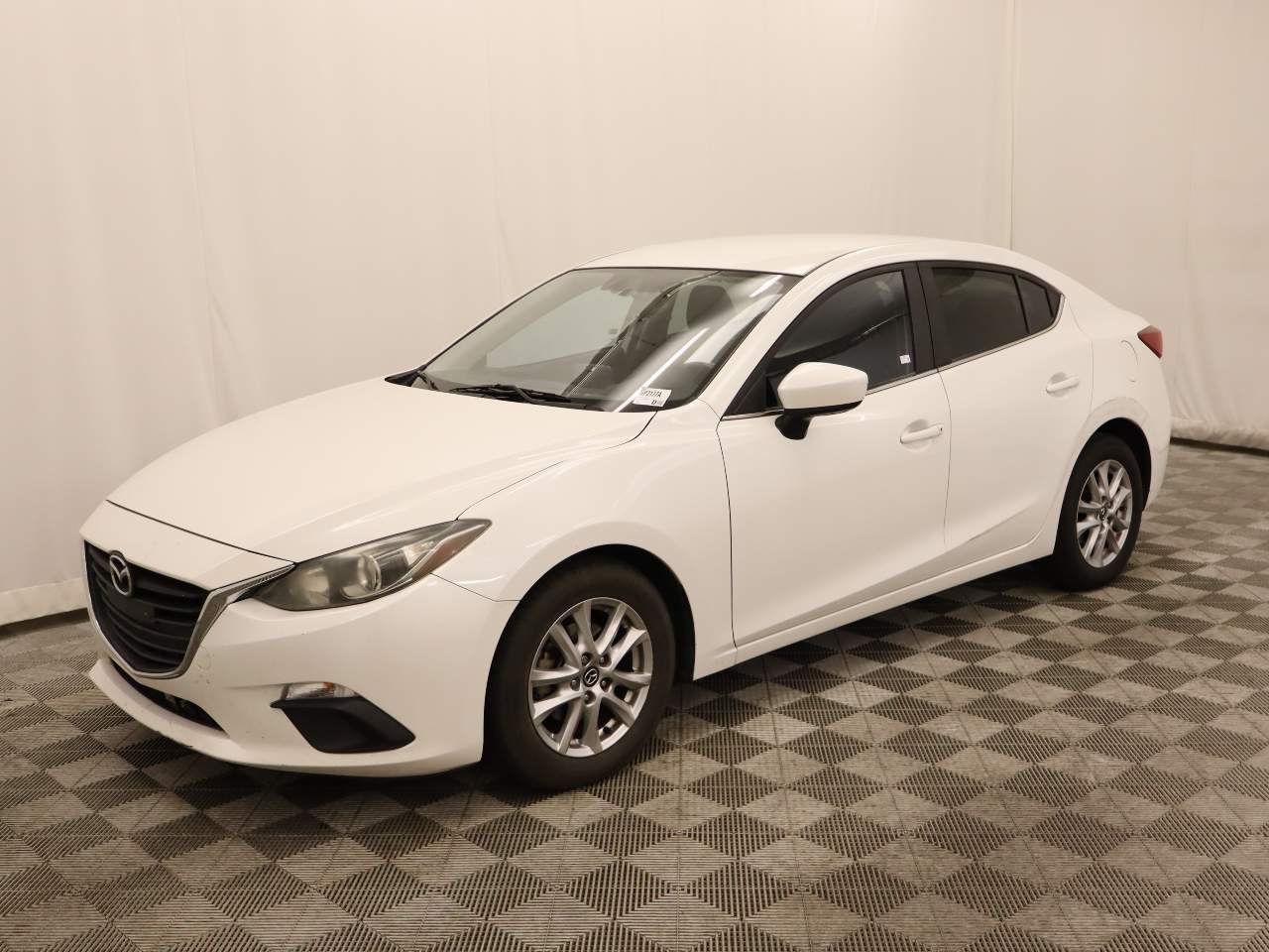 2016 Mazda3 i Sport