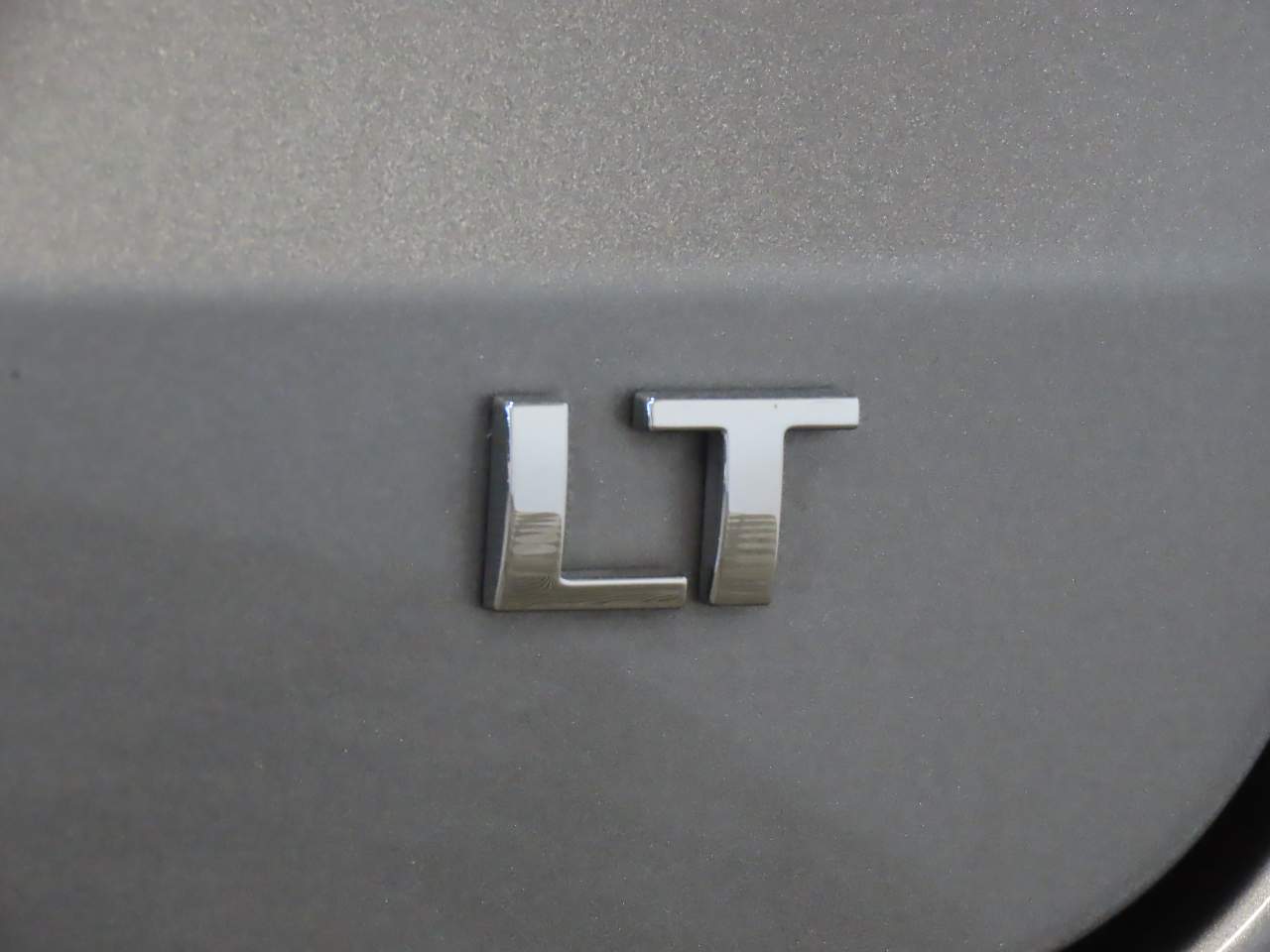 2025 Chevrolet Trax LT - Photo 6