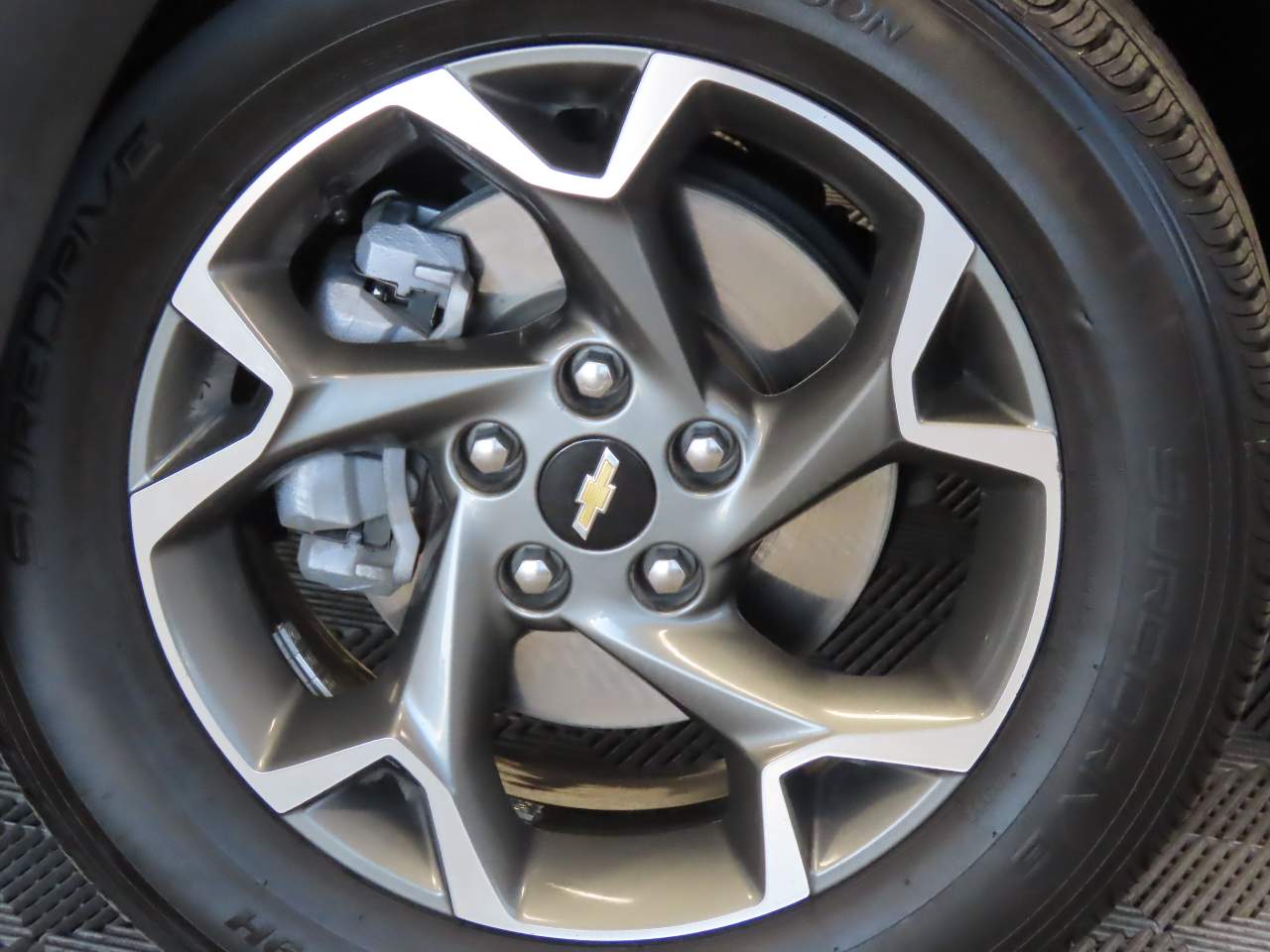 2025 Chevrolet Trax LT - Photo 7