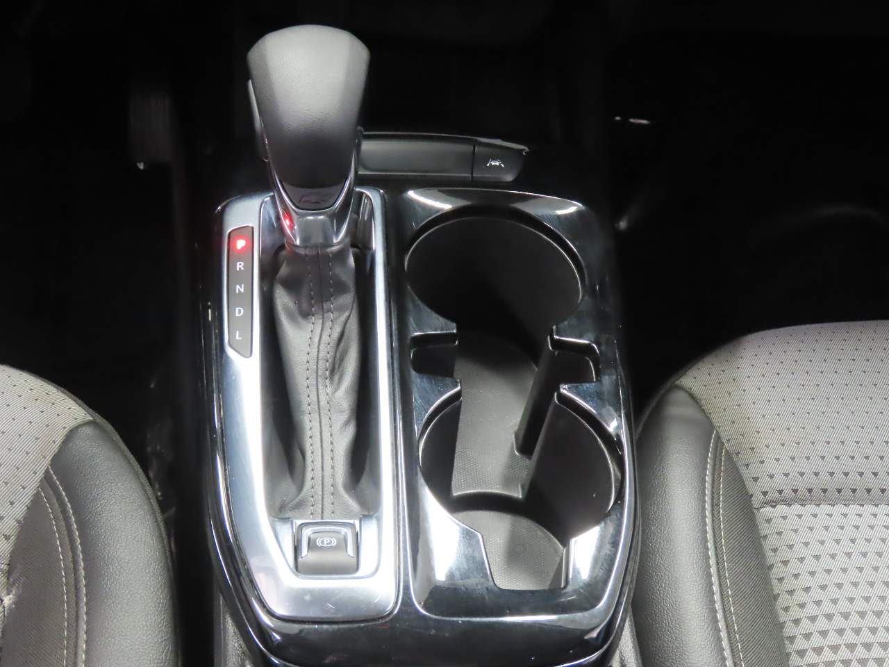 2025 Chevrolet Trax LT - Photo 11