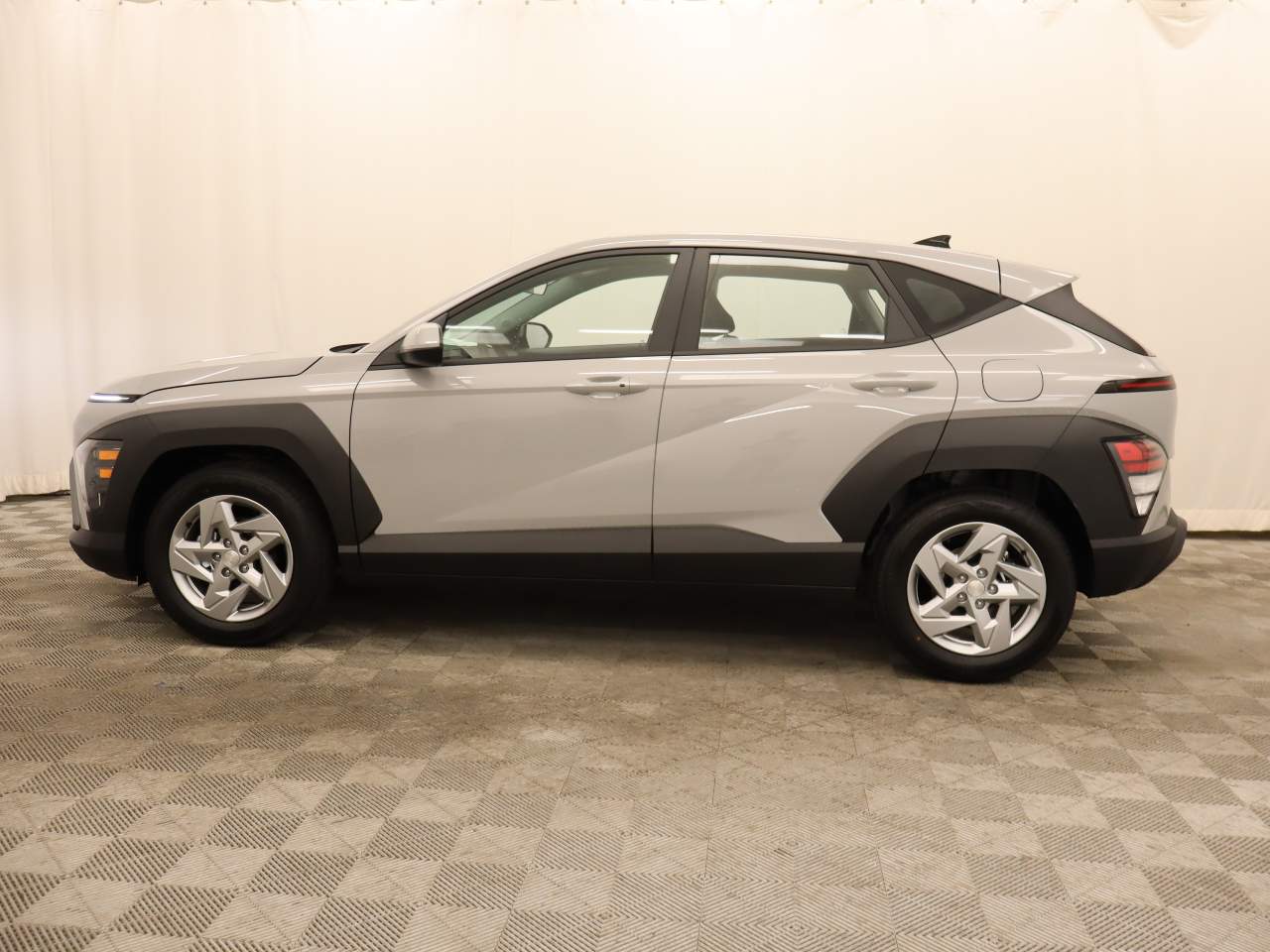 2027 Hyundai KONA SE