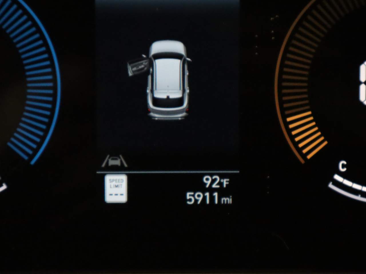 2026 Hyundai Kona SEL Sport - Photo 9