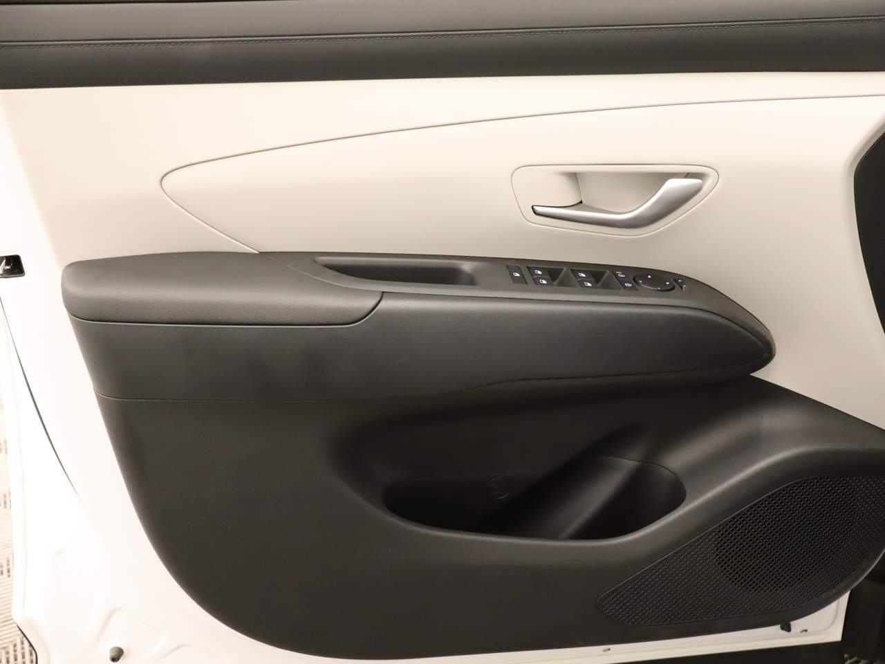 2026 Hyundai TUCSON Hybrid SE